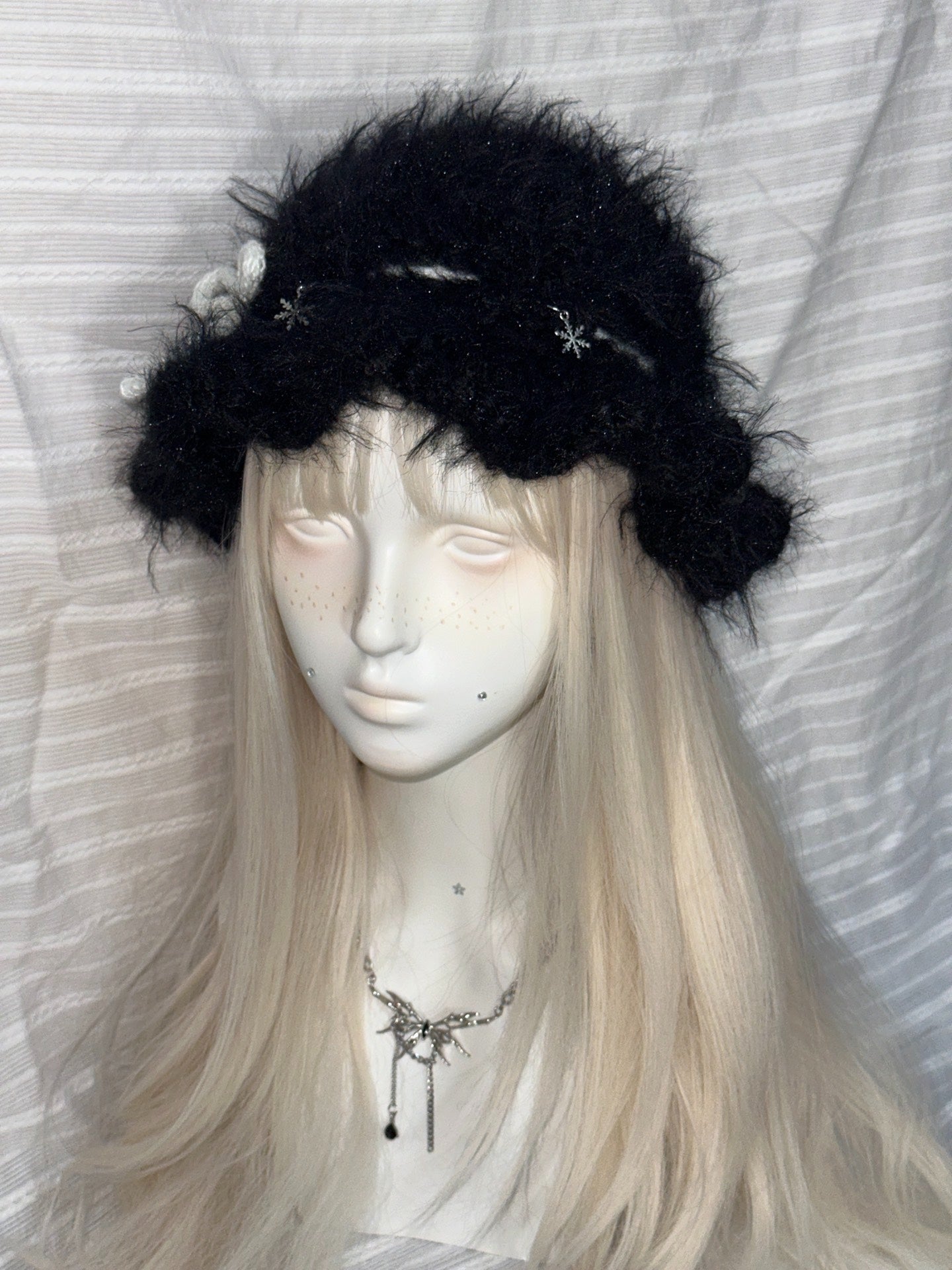 Snowflake Jellyfish Bucket Hat – Handmade Crochet Kawaii Winter Hat