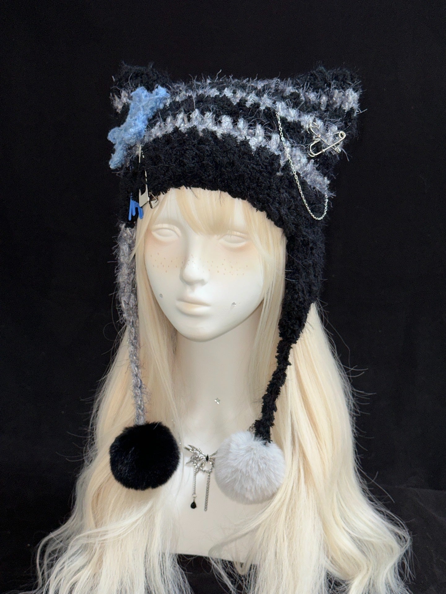 Qiseli Cat Ear Hat – Handmade Crochet Kawaii Cosplay Hat